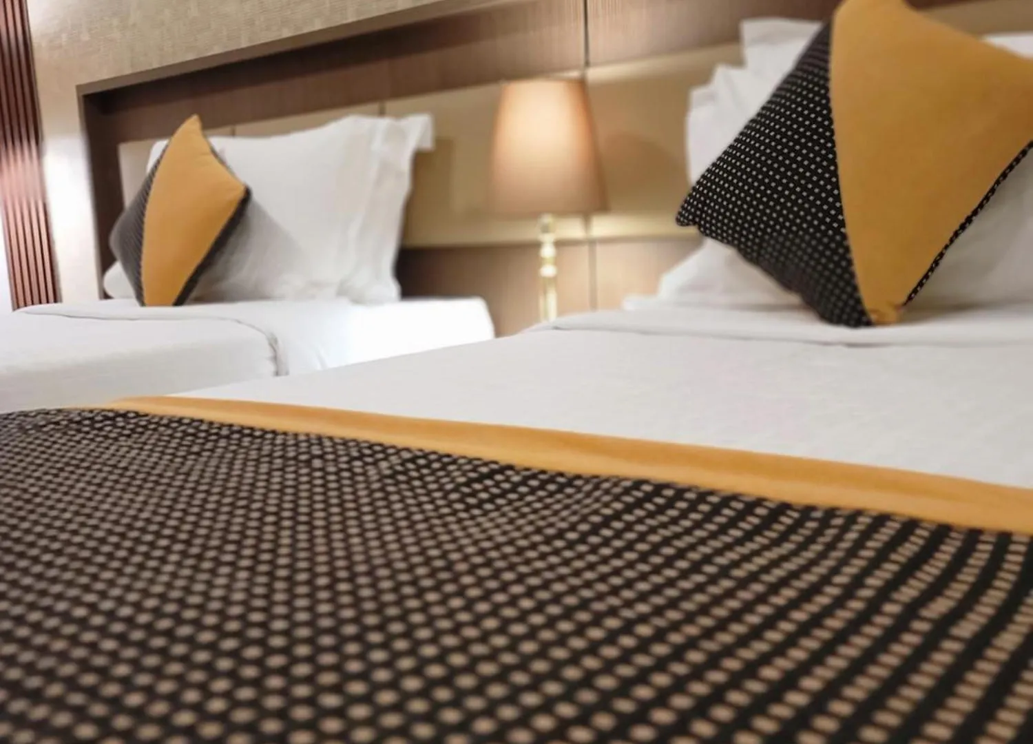 Qasr Al Ansar Golden Tulip Hotel