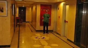 Qasr Al Ansar Golden Tulip Hotel