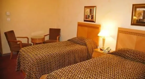 Qasr Al Ansar Golden Tulip Hotel