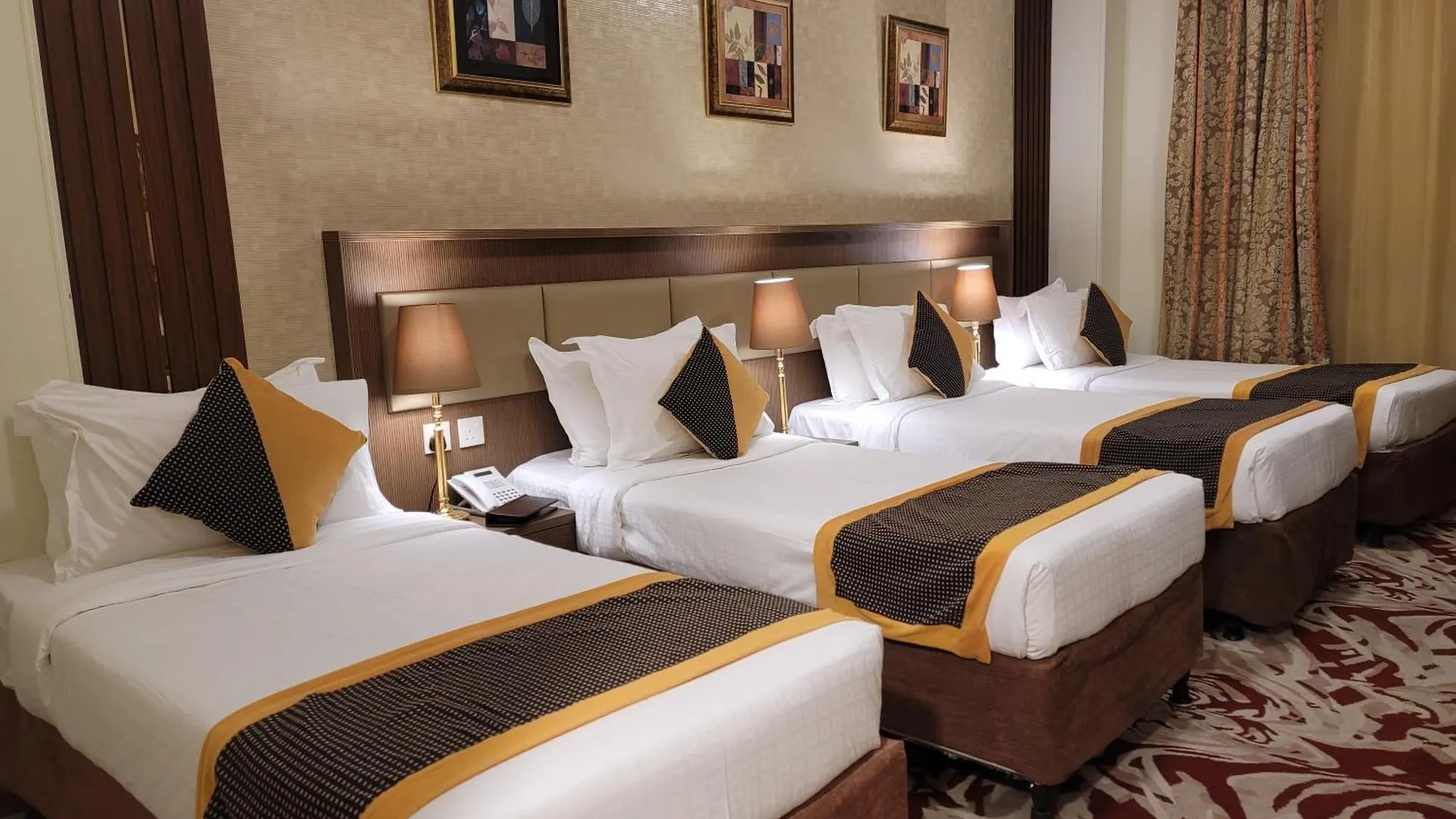 Qasr Al Ansar Golden Tulip Hotel