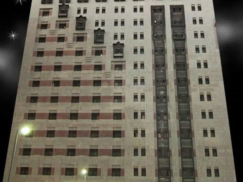 Qasr Al Ansar Golden Tulip Hotel